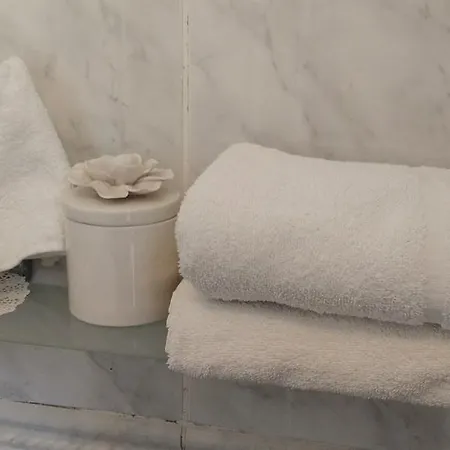 Bed & Breakfast The Laurels 3*